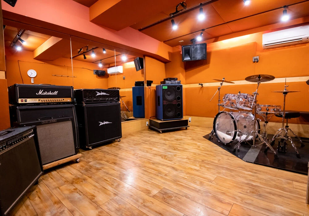 ビデオde!!楽々スタジオ P.I.G.Studio - 高円寺百貨店